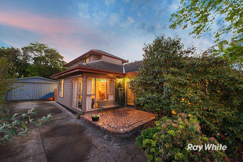 6 Greaves Street, Cranbourne, VIC 3977