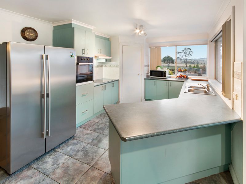 10 Muddy Lane, Myrniong, VIC 3341