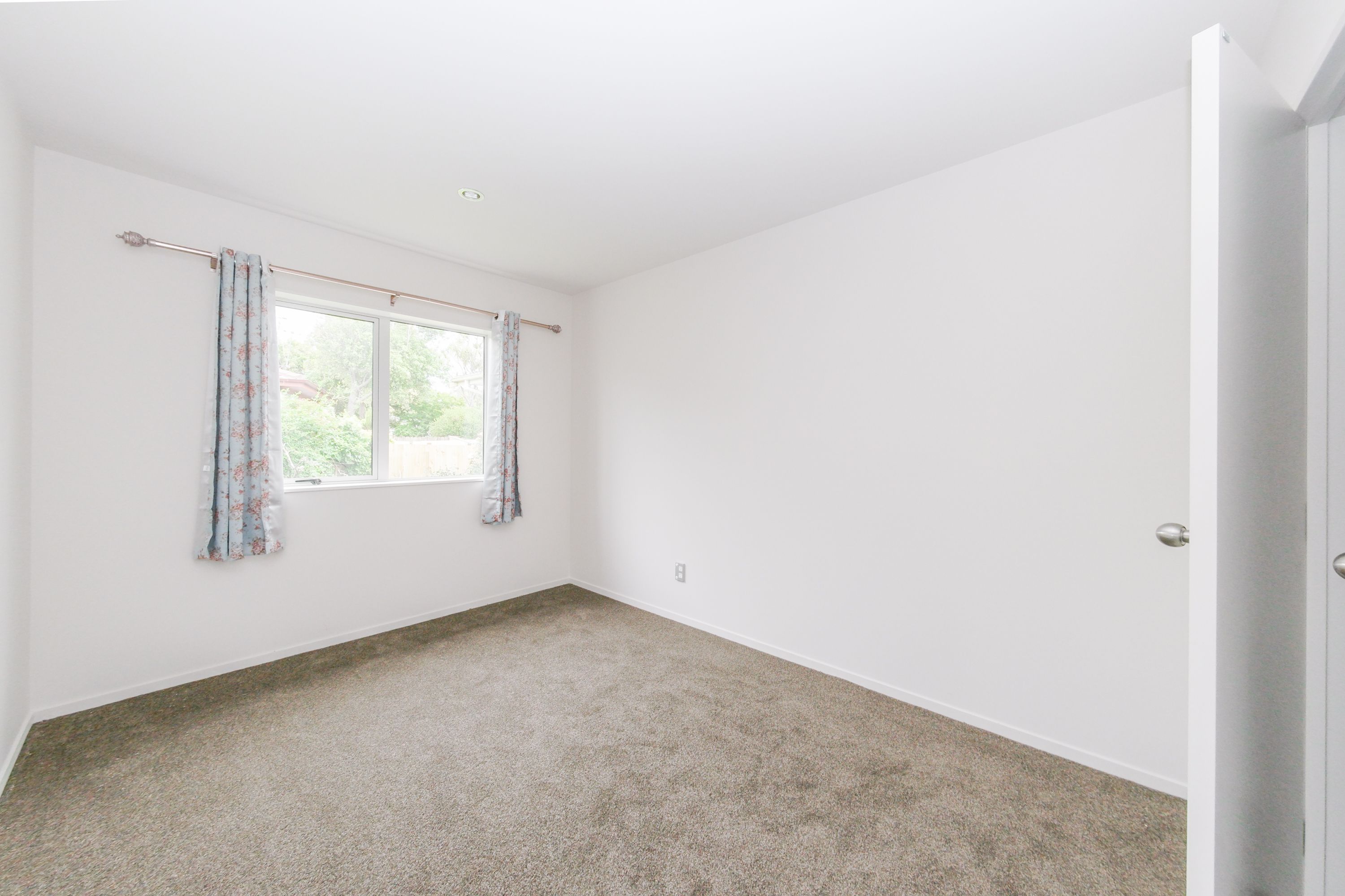 28a Darren Crescent, Half Moon Bay, Manukau City