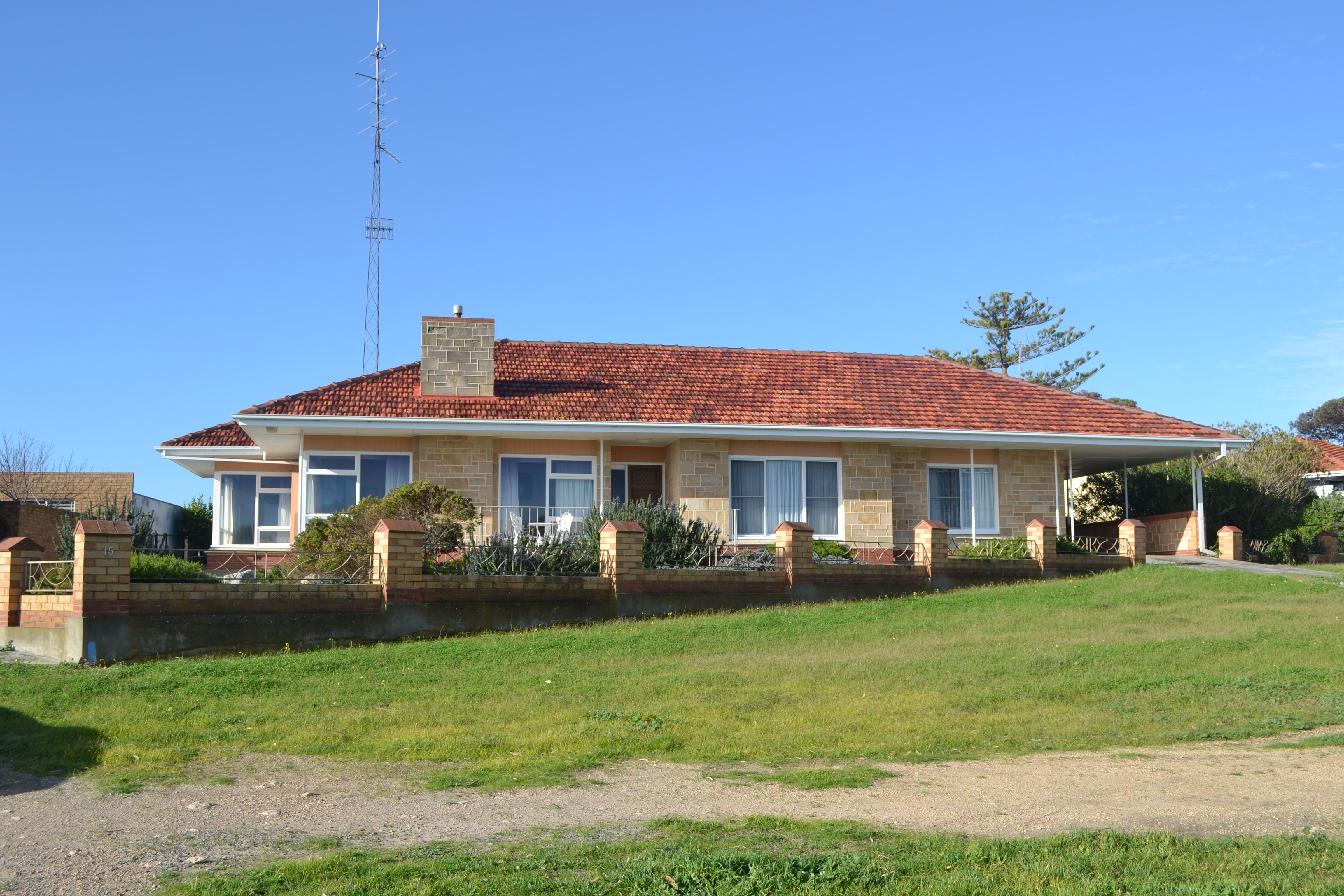 15 Kuhn Terrace, Port Victoria, SA 5573
