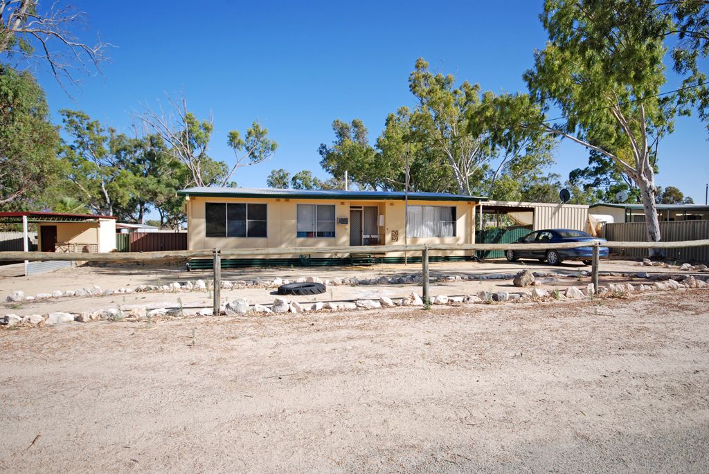 4 King Street, Eneabba WA 6518