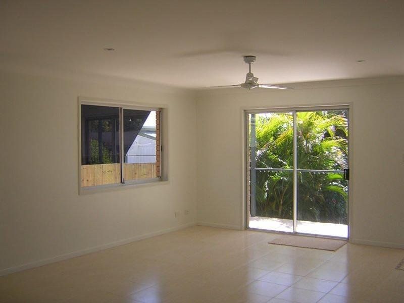 71 Urangan Street, Torquay, QLD 4655