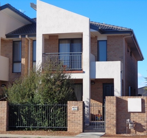 82 Moonlight Avenue, Harrison, ACT 2914