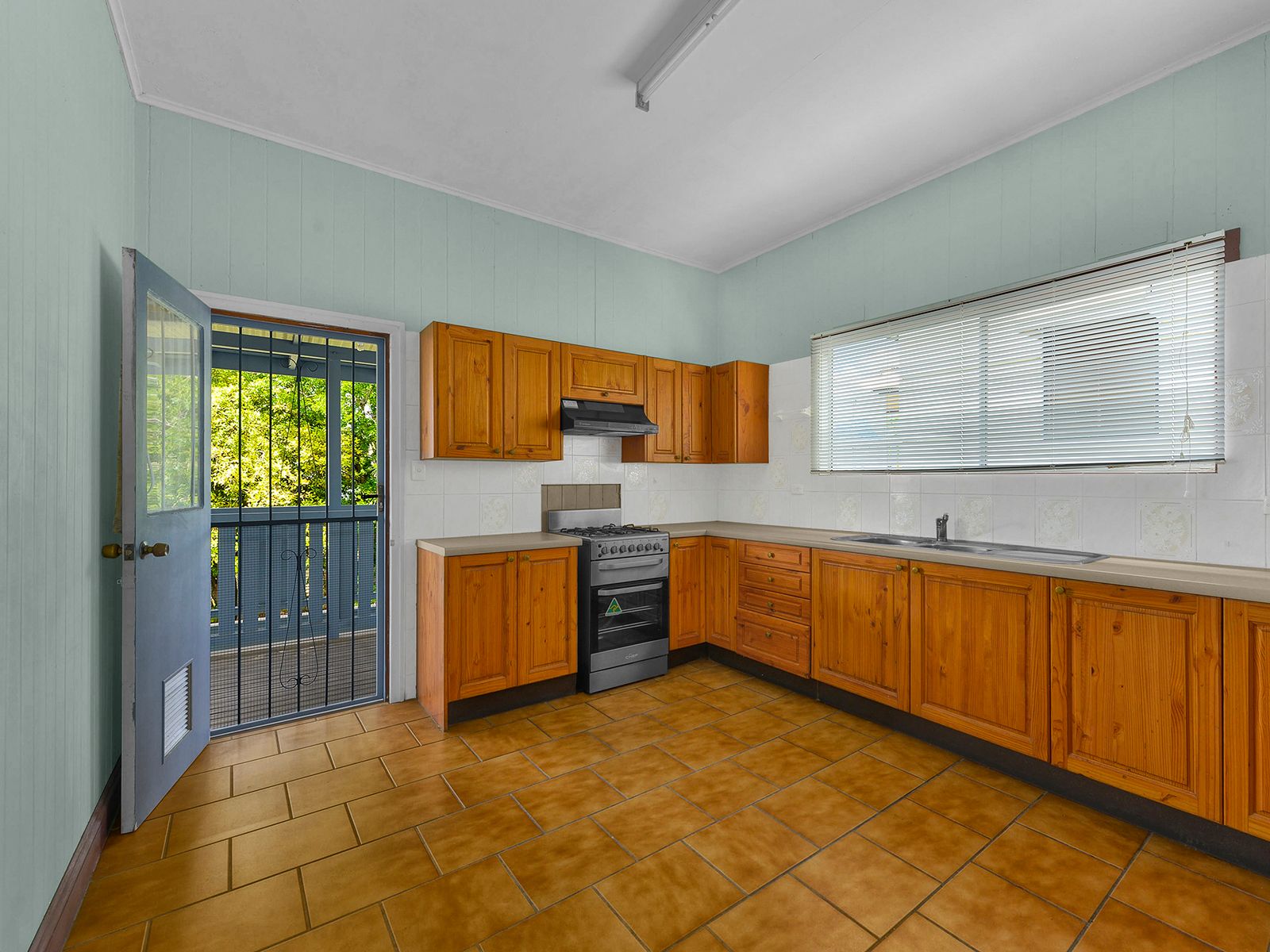 48 Merton Road, Woolloongabba, QLD 4102
