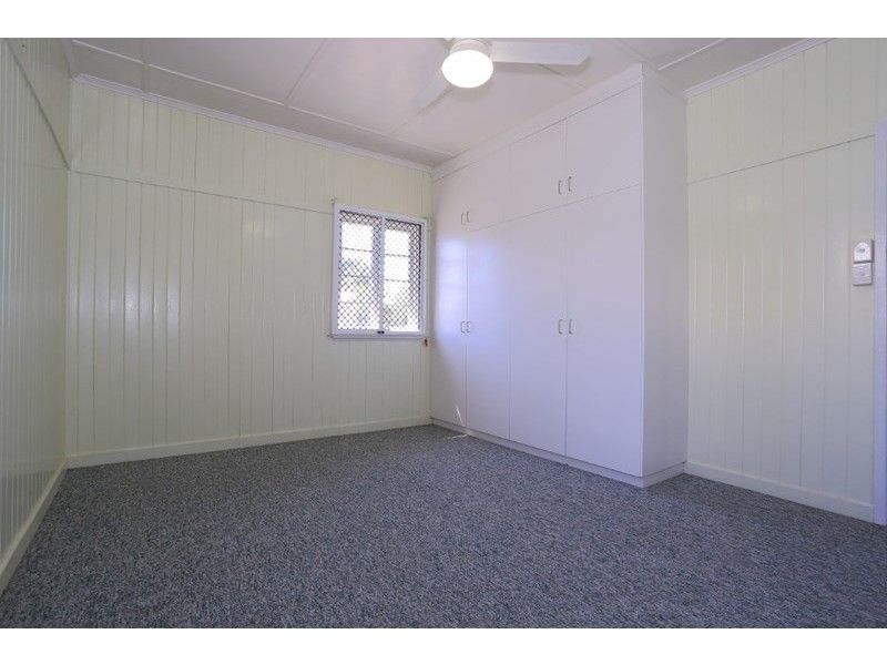 14 Cowap Street, Park Avenue, QLD 4701