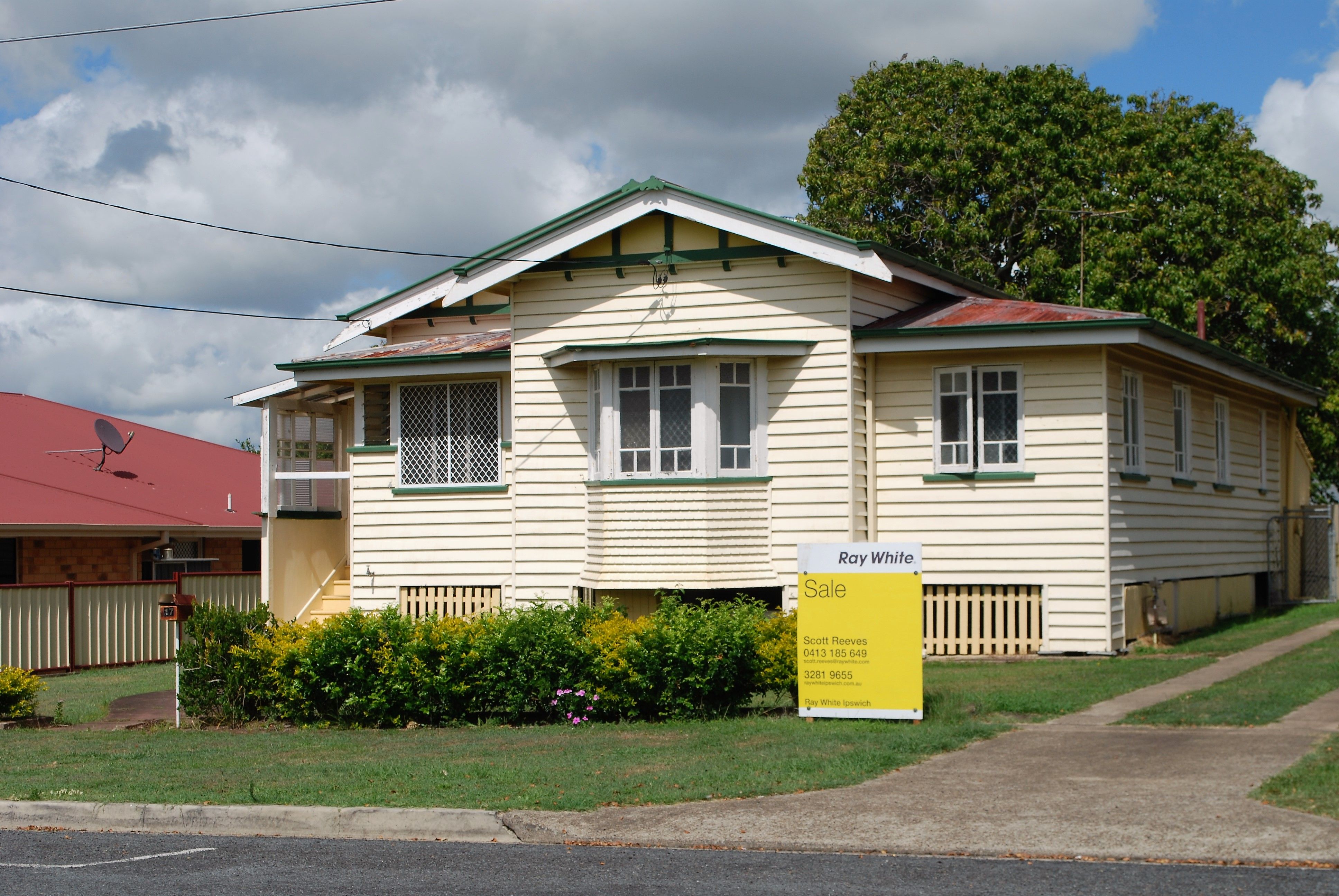 17 Prospect Street, Silkstone, QLD 4304
