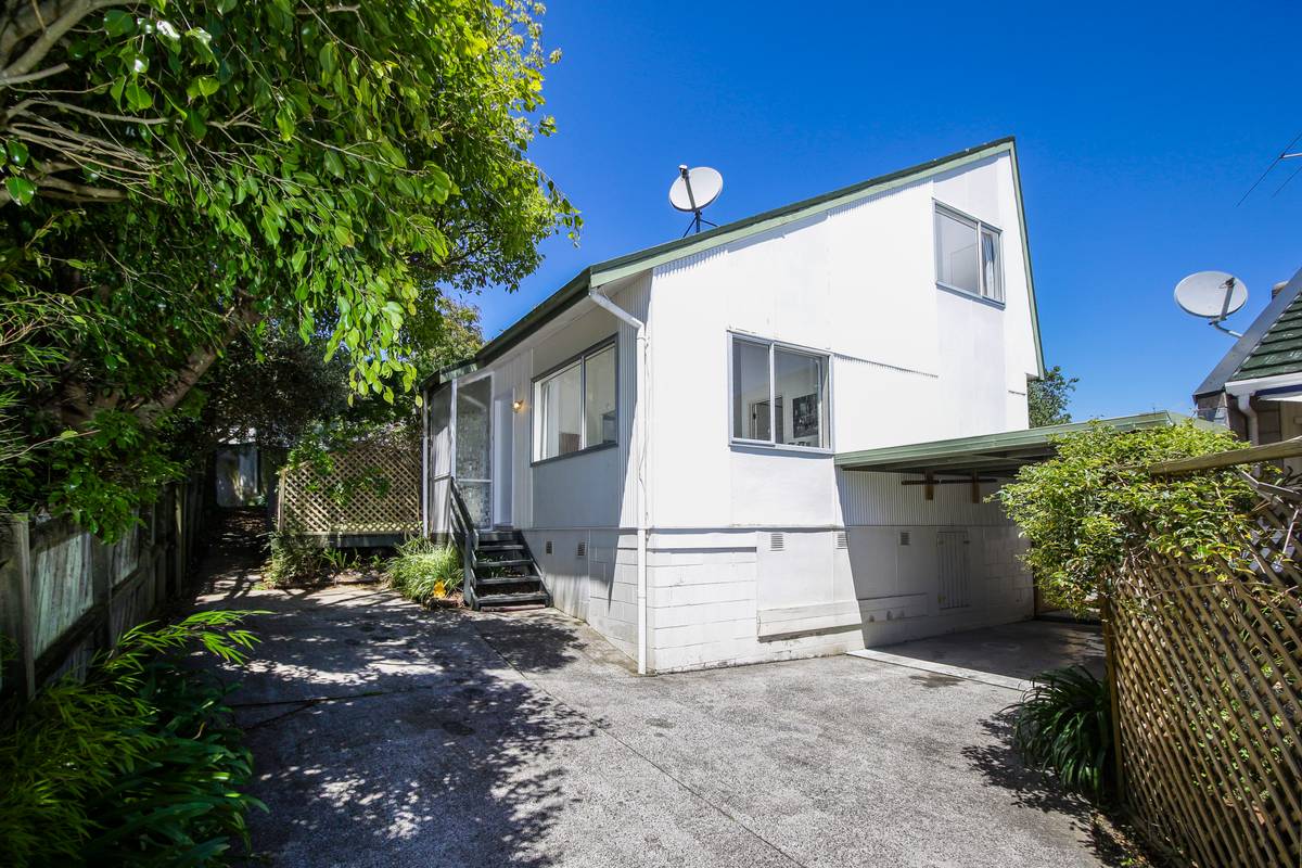 2116 Prince Regent Drive, Half Moon Bay, Manukau City Real Estate