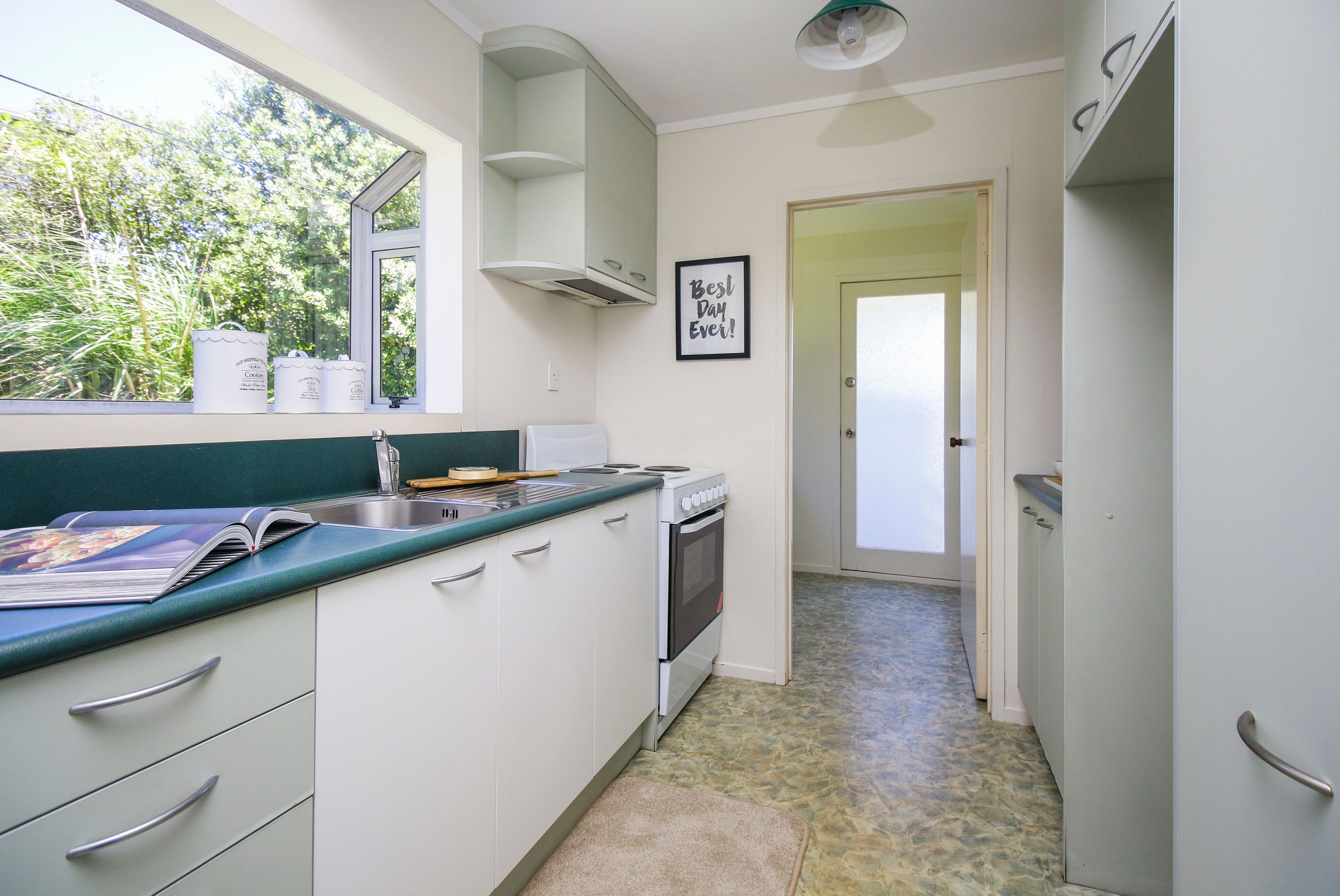 2-116 Prince Regent Drive, Half Moon Bay, Manukau City