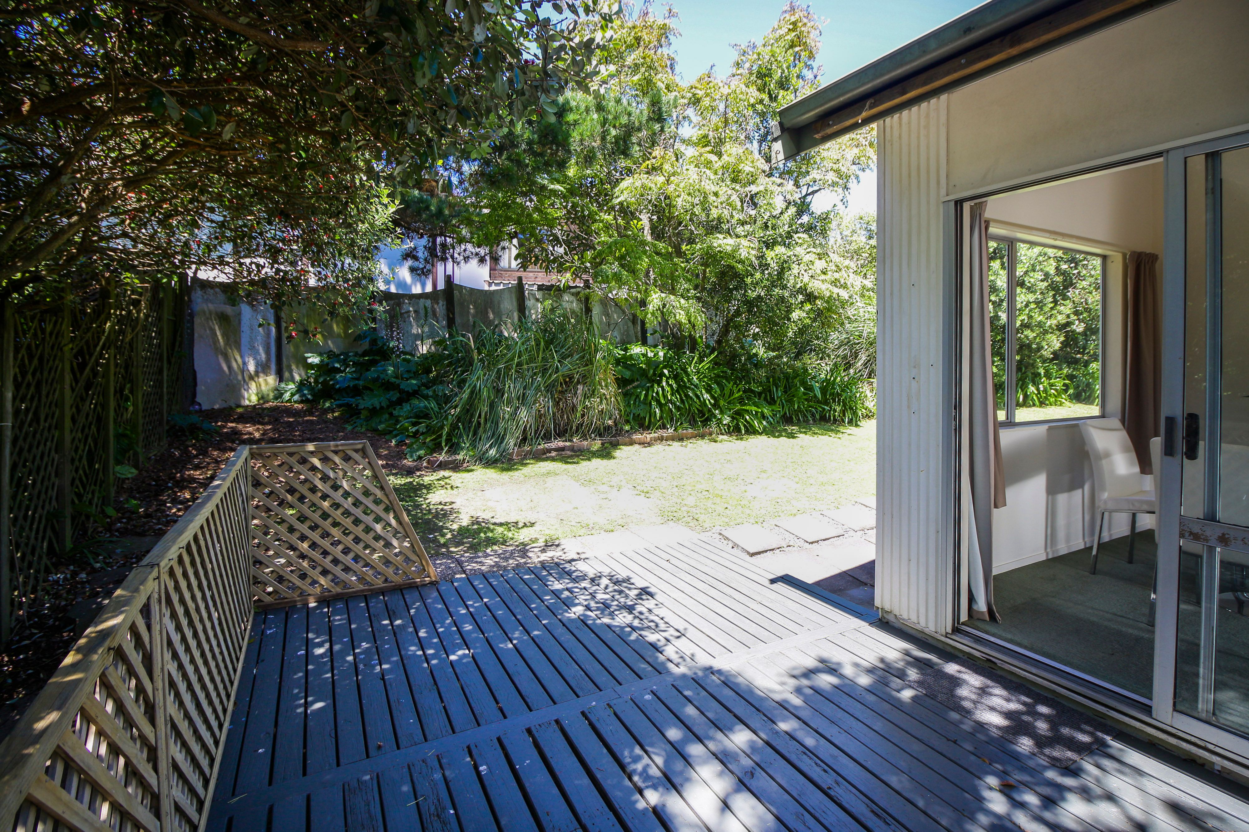 2-116 Prince Regent Drive, Half Moon Bay, Manukau City