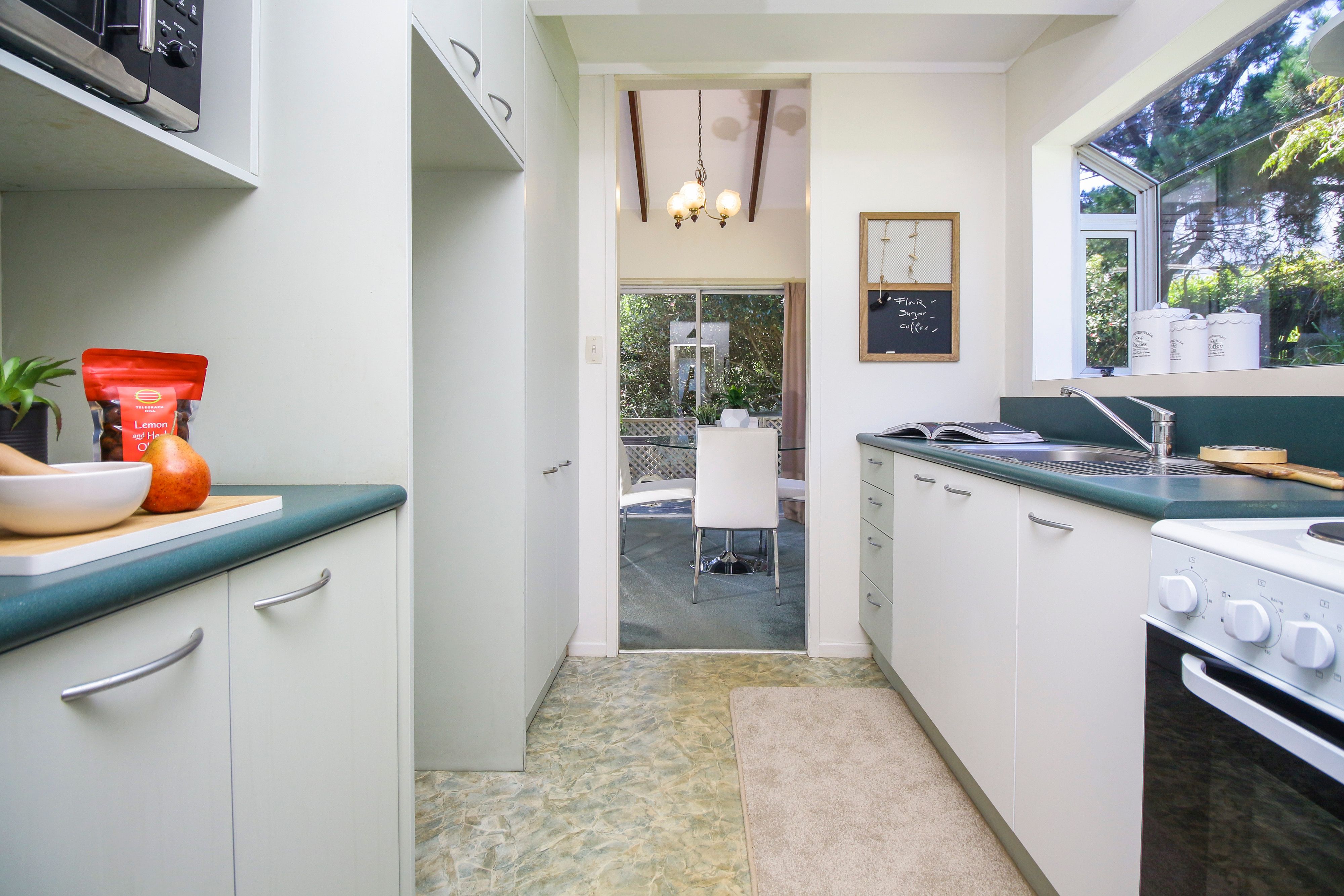 2-116 Prince Regent Drive, Half Moon Bay, Manukau City