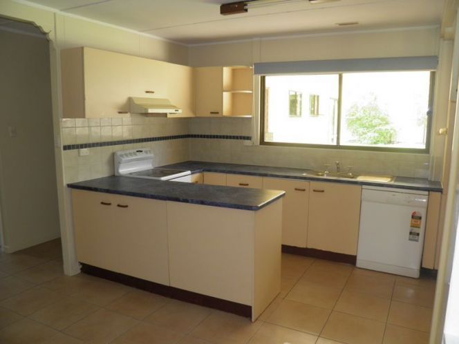 80 Station Road, Loganlea, QLD 4131