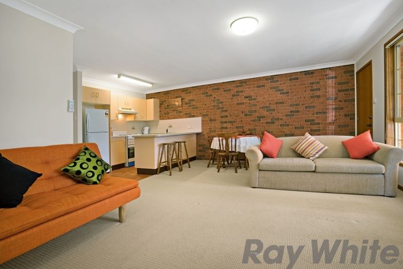 2/52 Waterbush Crescent, Woodberry, NSW 2322