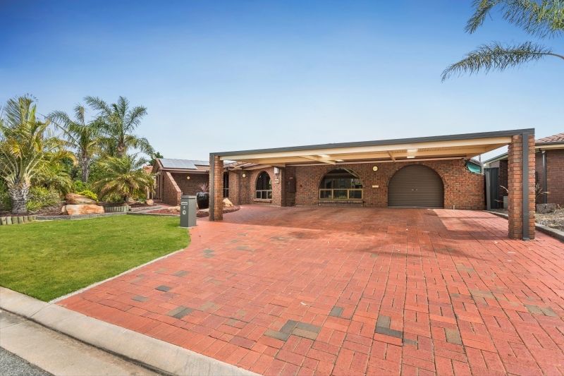 8 Mariners Crescent, West Lakes, SA 5021