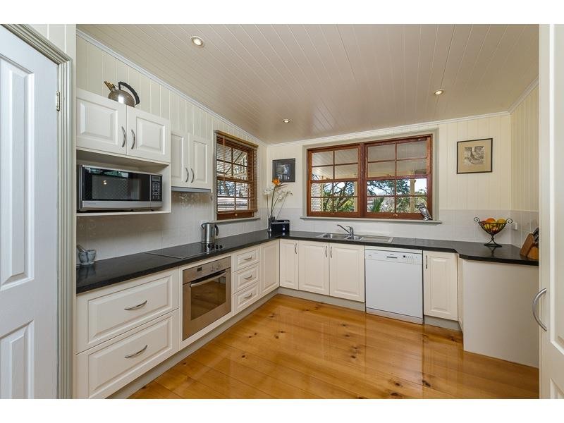31 Glenrosa Road, Red Hill, QLD 4059