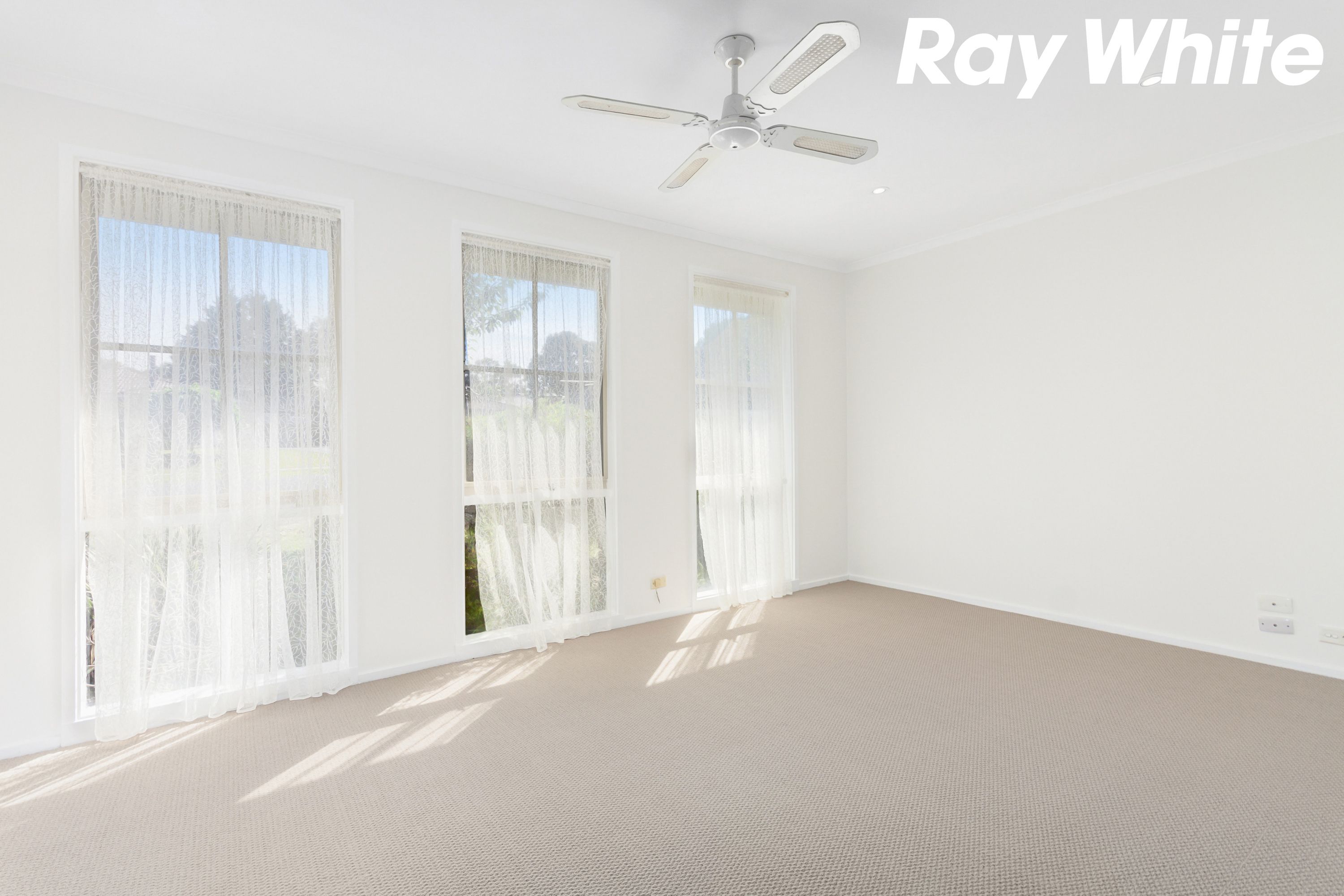 9 Smethurst Avenue, Pakenham, VIC 3810