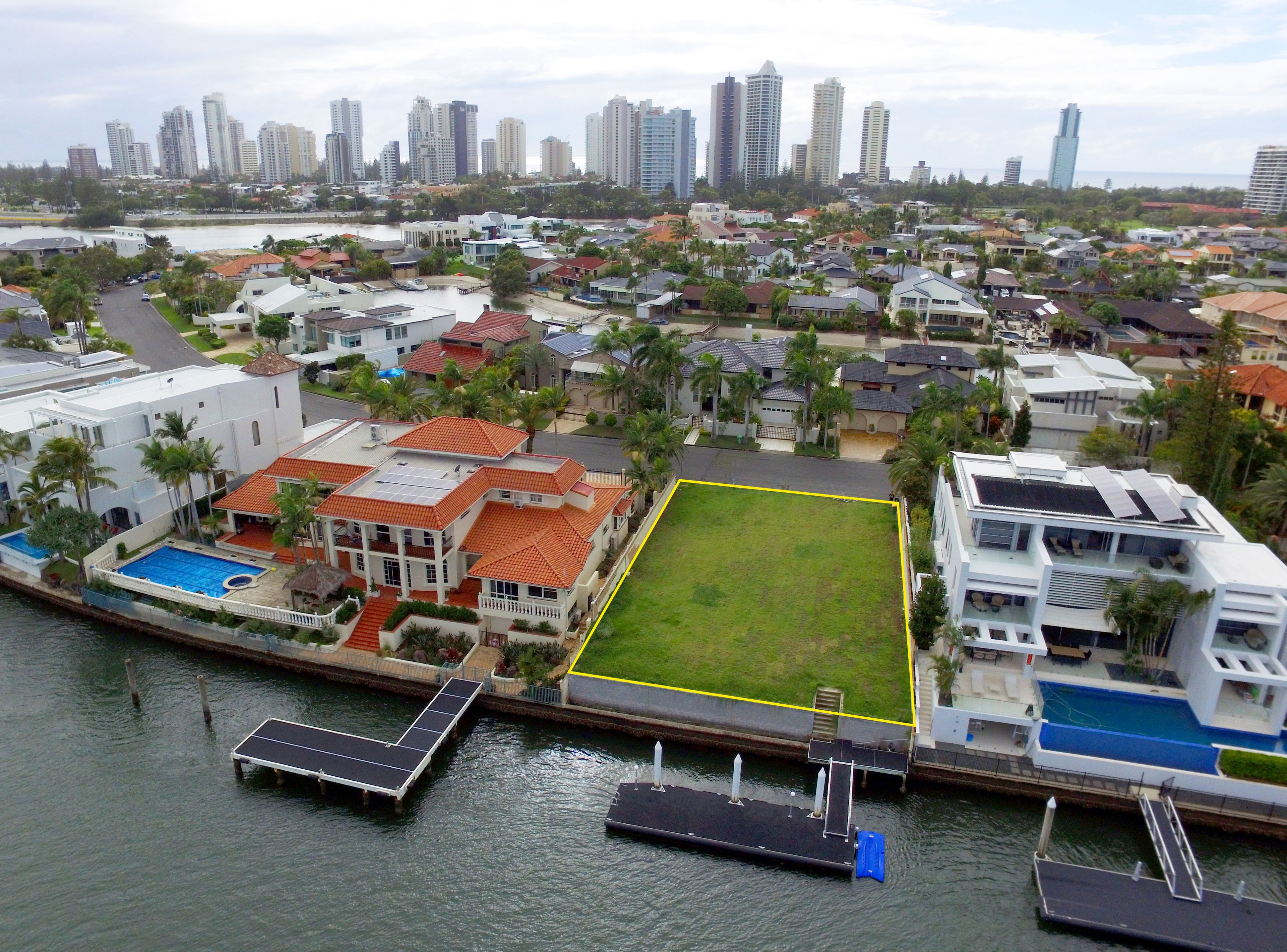 115 Commodore Drive, SURFERS PARADISE, QLD 4217