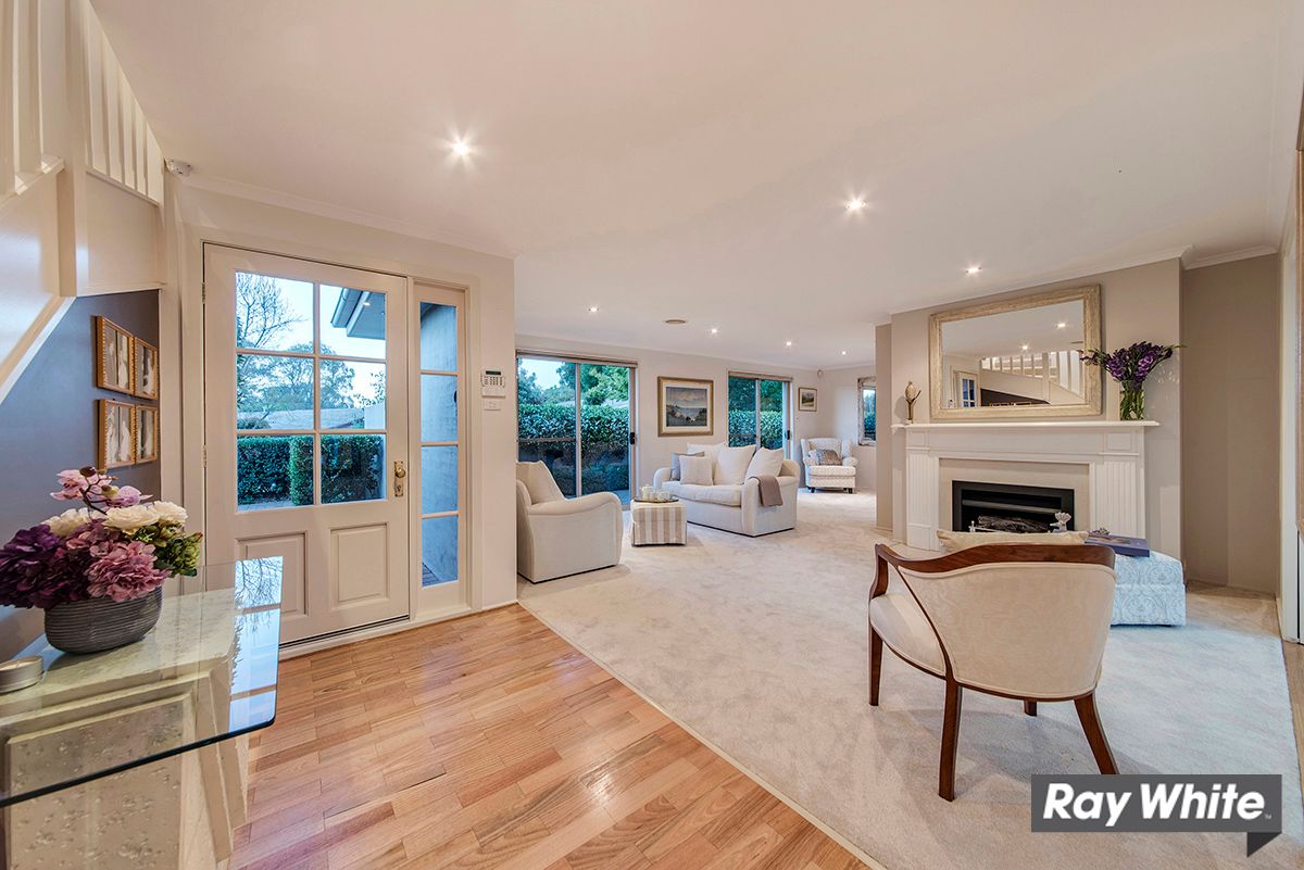 2 Sambell Place, Monash, ACT 2904