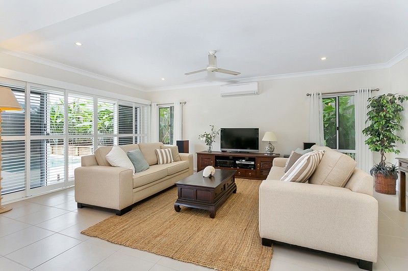 21 Catamaran Circuit, Trinity Beach, QLD 4879