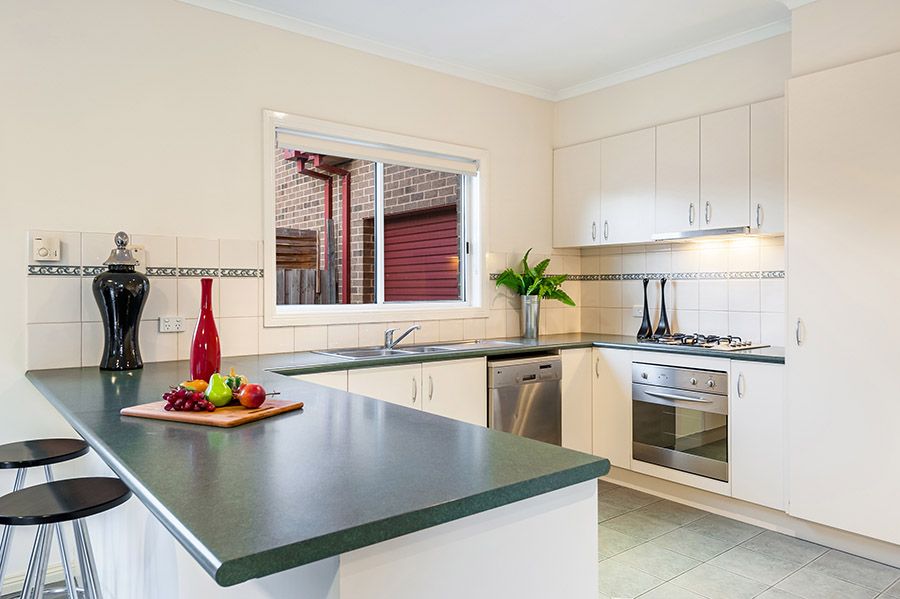 32 Garonne Circuit, Roxburgh Park, VIC 3064