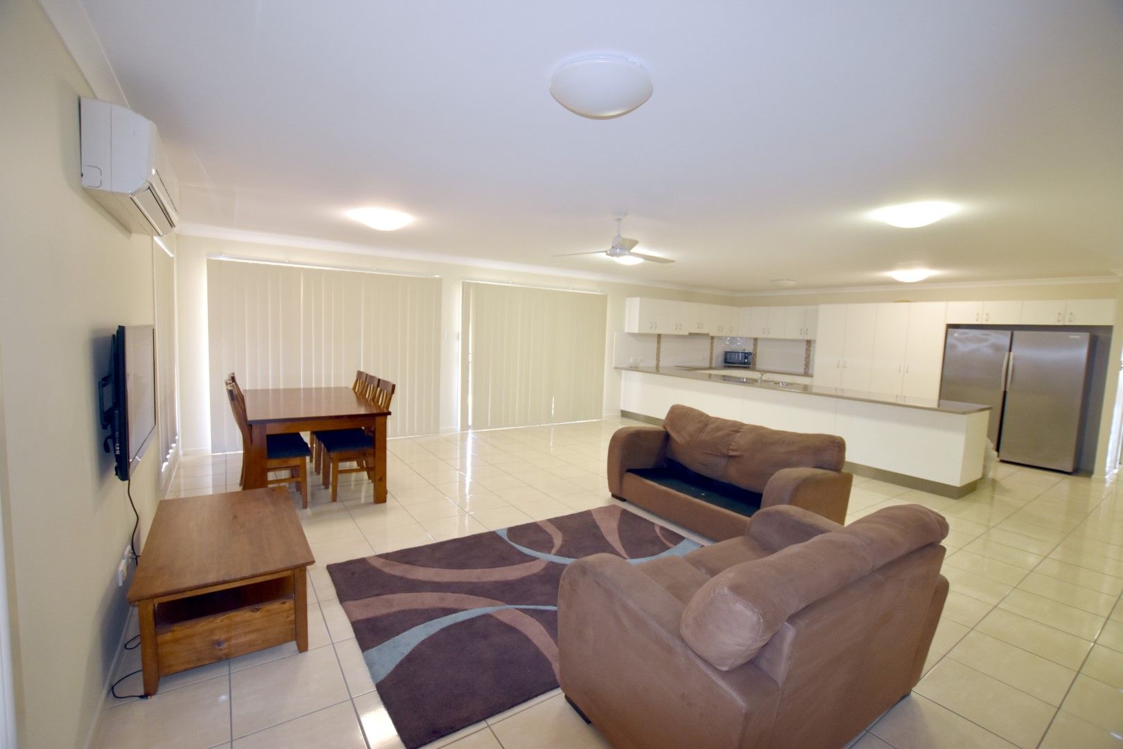 38 Iris Road, Kirkwood, QLD 4680