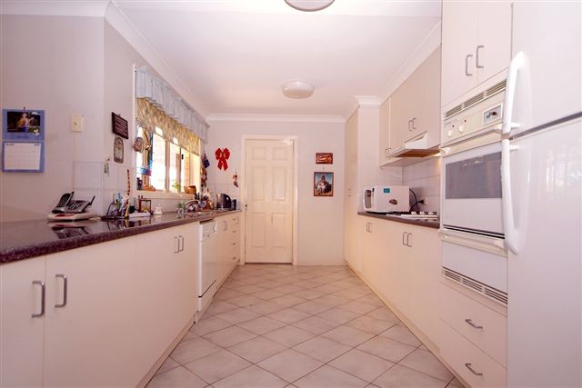 5 Carmen Street, Kearneys Spring, QLD 4350
