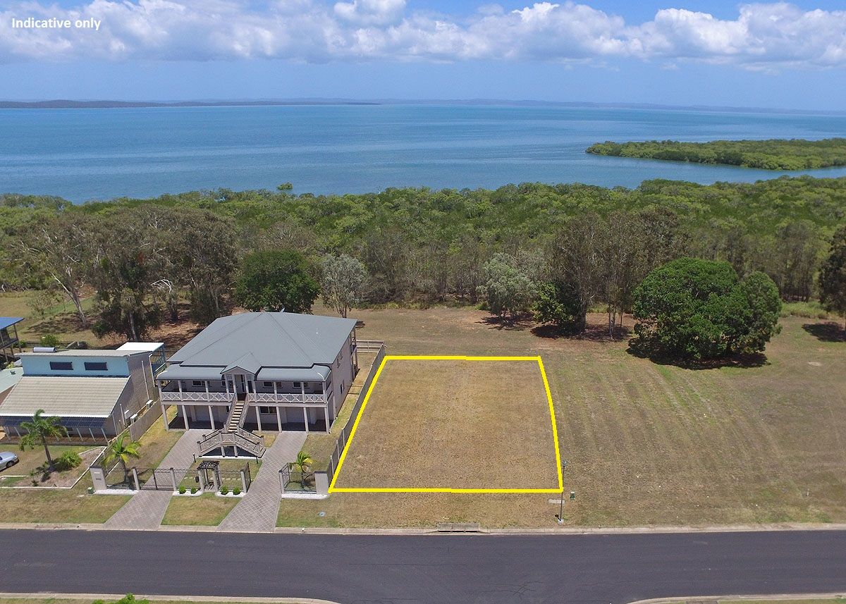 22 Foreshore Drive, Urangan, QLD 4655