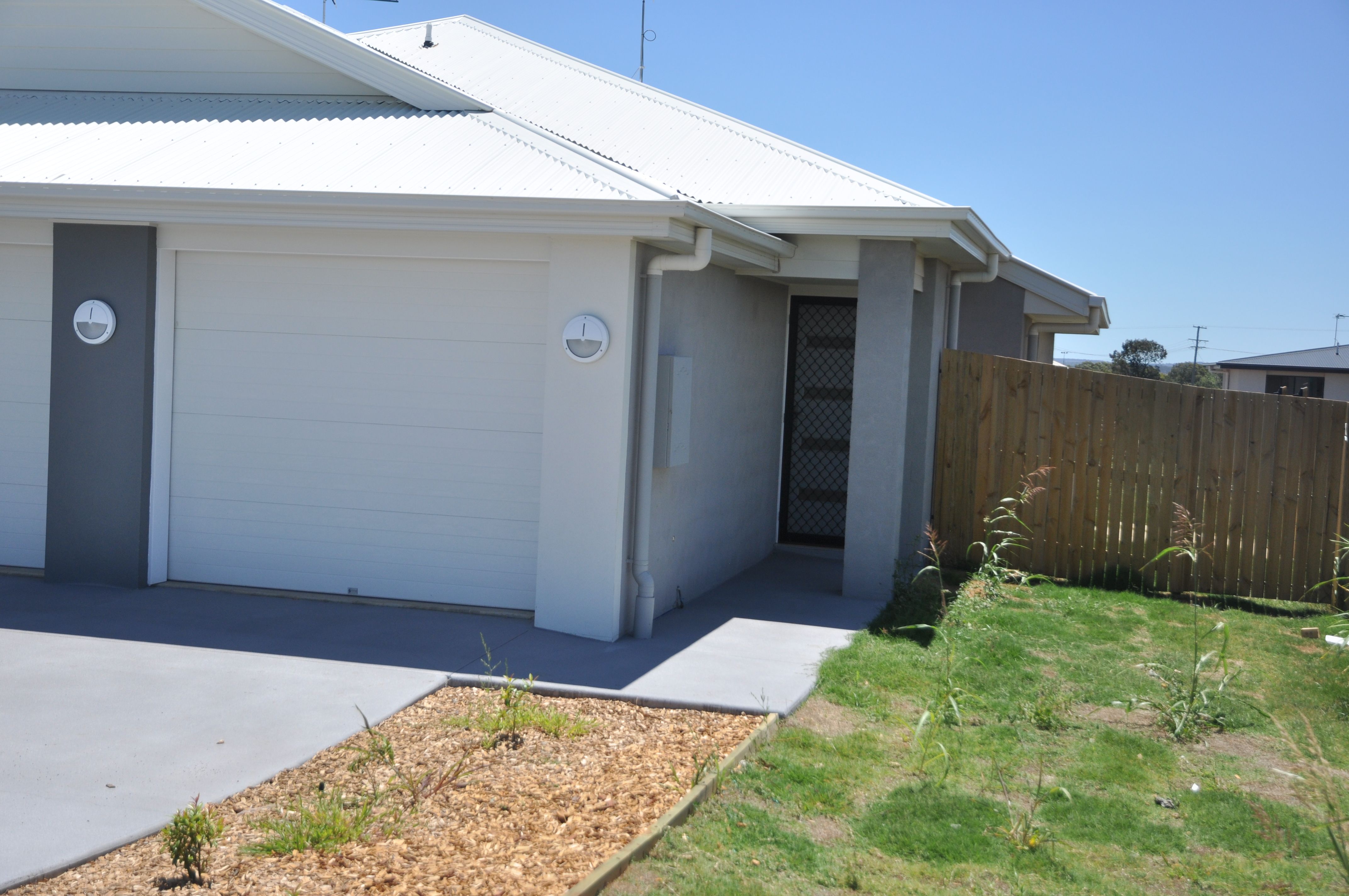 2/23 Weebah Place, Cambooya, QLD 4358