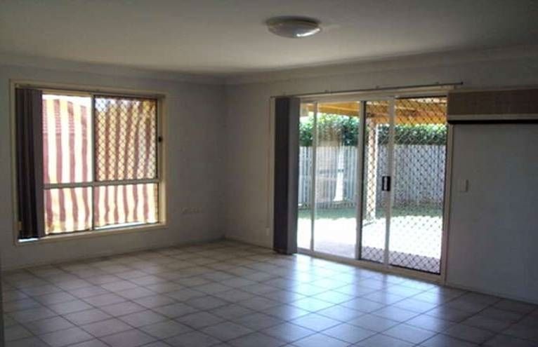 10 Grevillea Crescent, Calamvale, QLD 4116