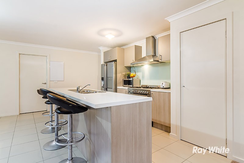 12 Morphetville Street, Clyde North, VIC 3978