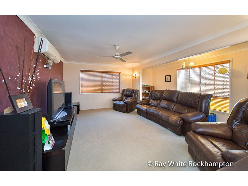 35 Locke Street, KAWANA, QLD 4701