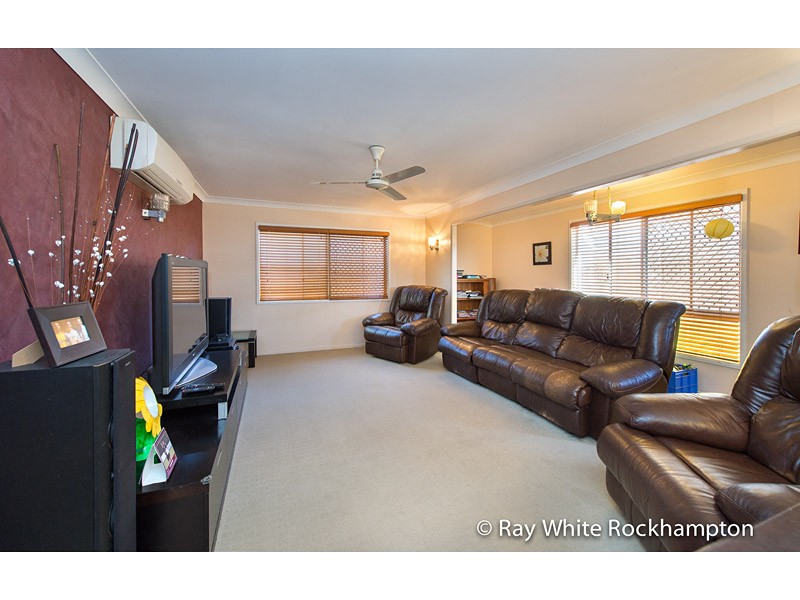 35 Locke Street, KAWANA, QLD 4701