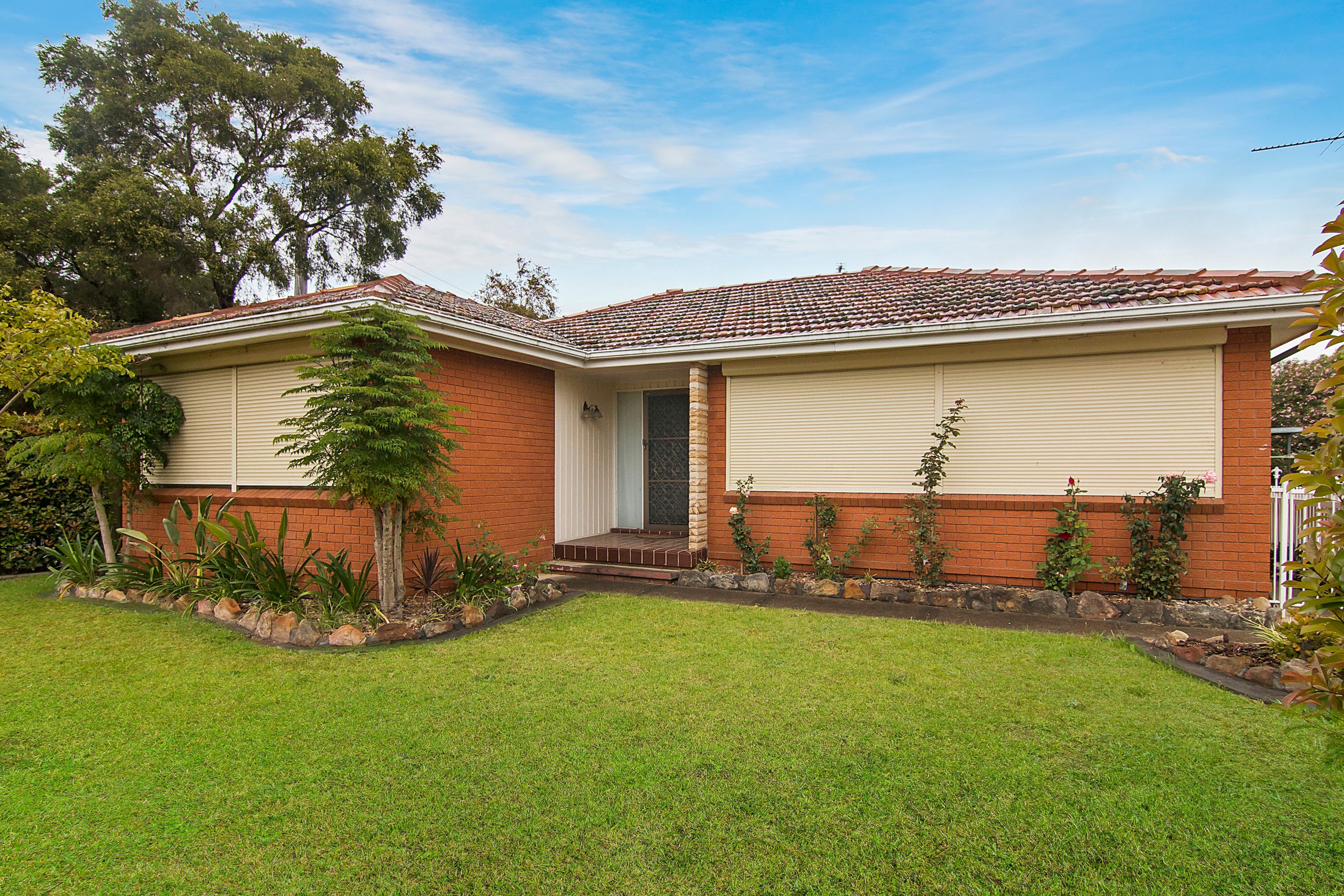 100 Lennox Street