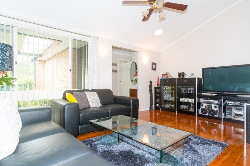17 Patrick Crescent, Saratoga, NSW 2251