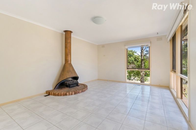 61 Chartwell Drive, Wantirna, VIC 3152