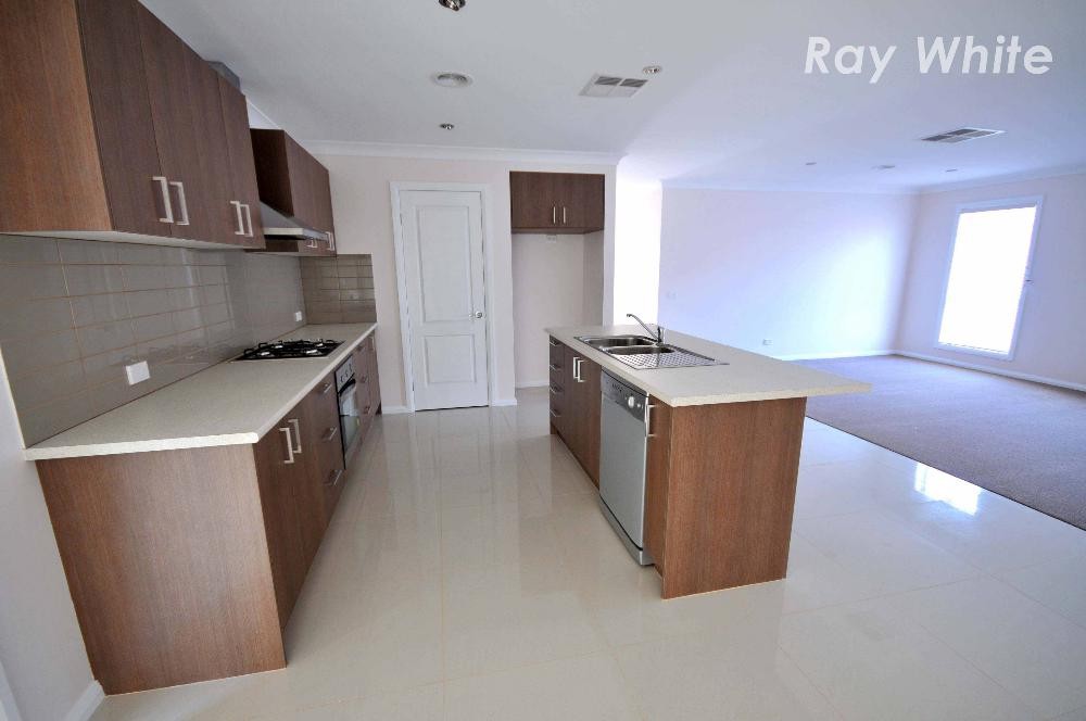 15 Chafia Place, Lavington, NSW 2641