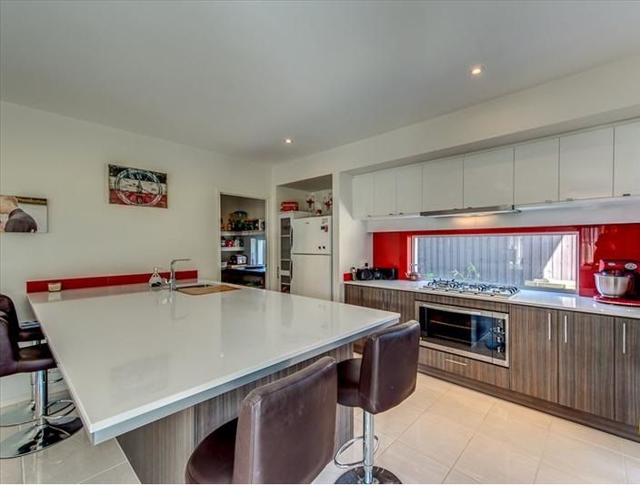 16 Laguna Crescent, Springfield Lakes, QLD 4300