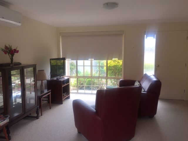 2/10 Nigel Place, Carey Bay, NSW 2283