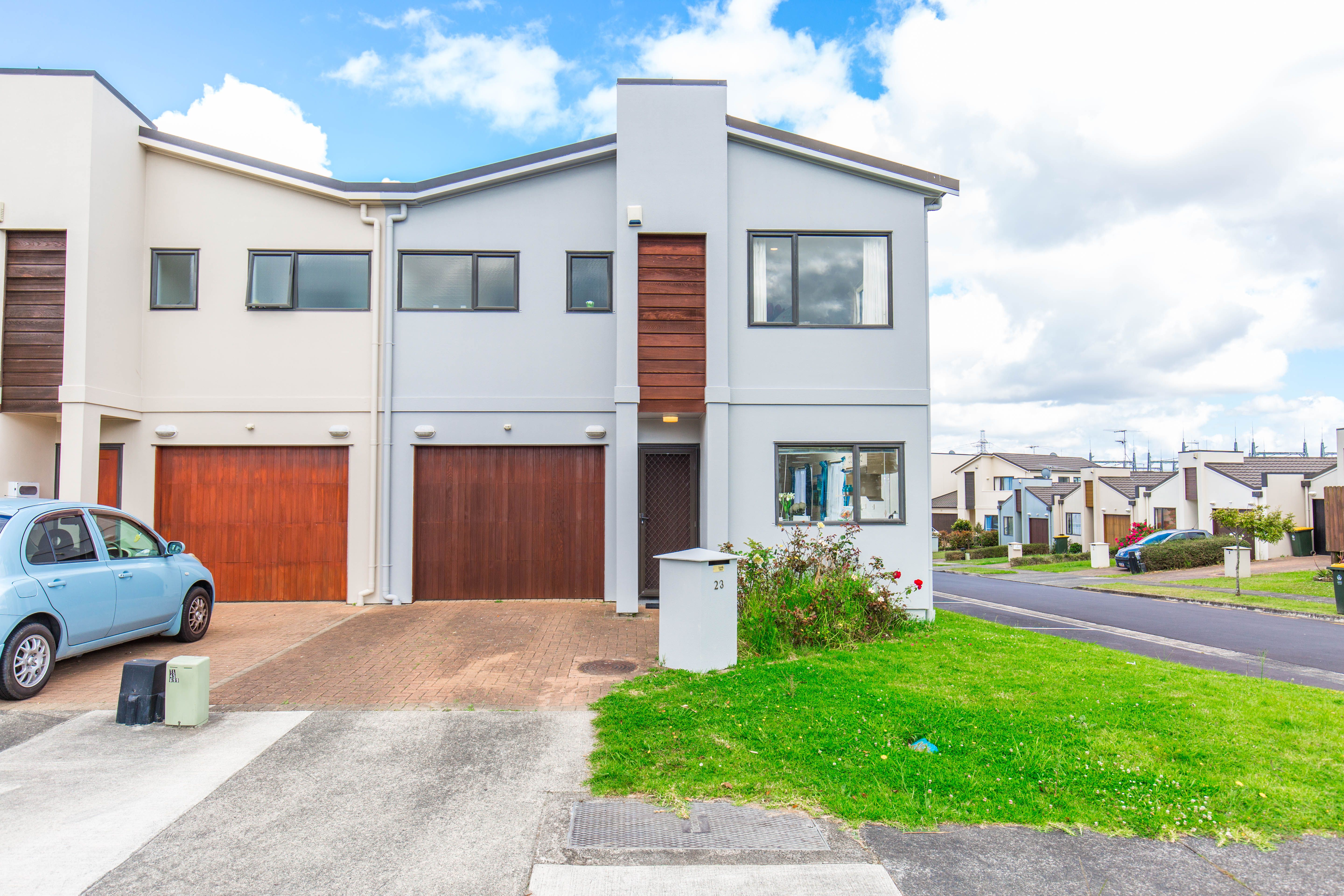 23 SPALDING Rise, Golflands, Manukau City