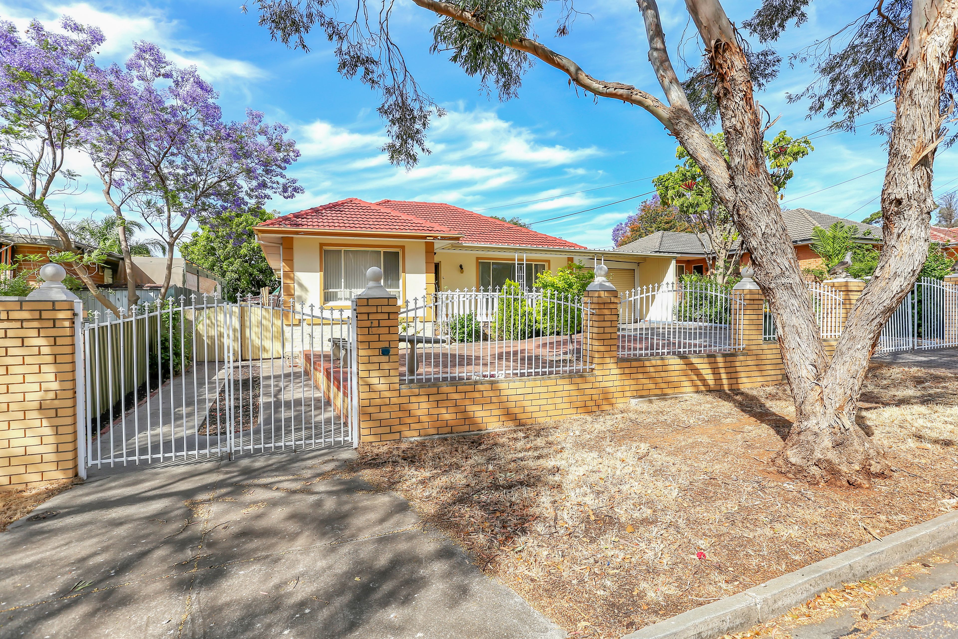 12 Montrose Avenue, Para Hills SA 5096