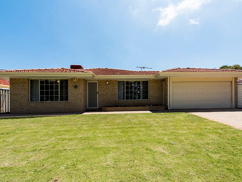 5 Helena Road, Cooloongup, WA 6168
