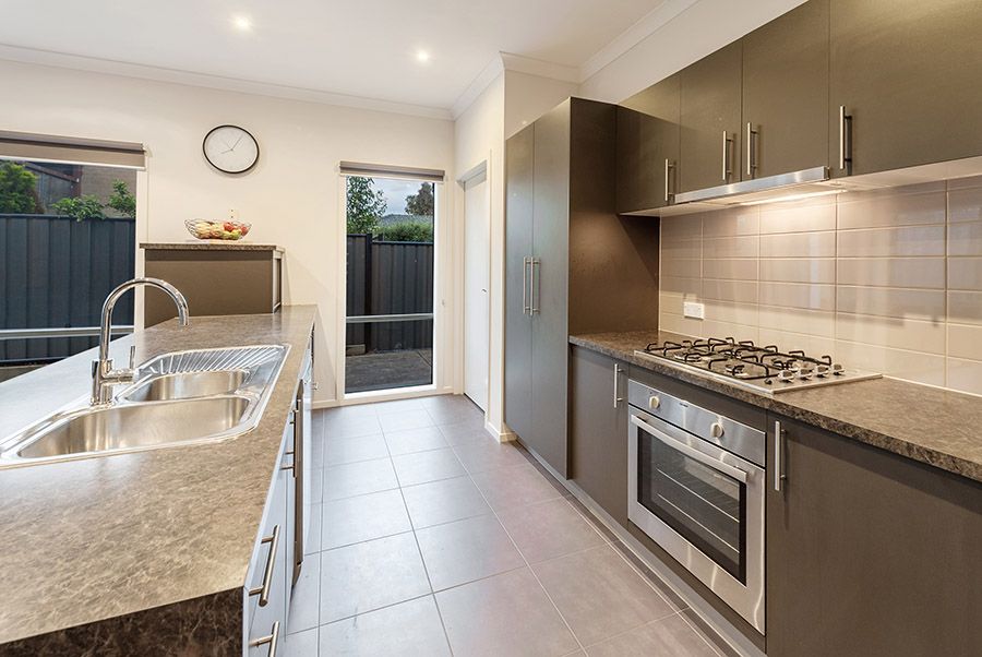 56 Ardsley Circuit, Craigieburn, VIC 3064