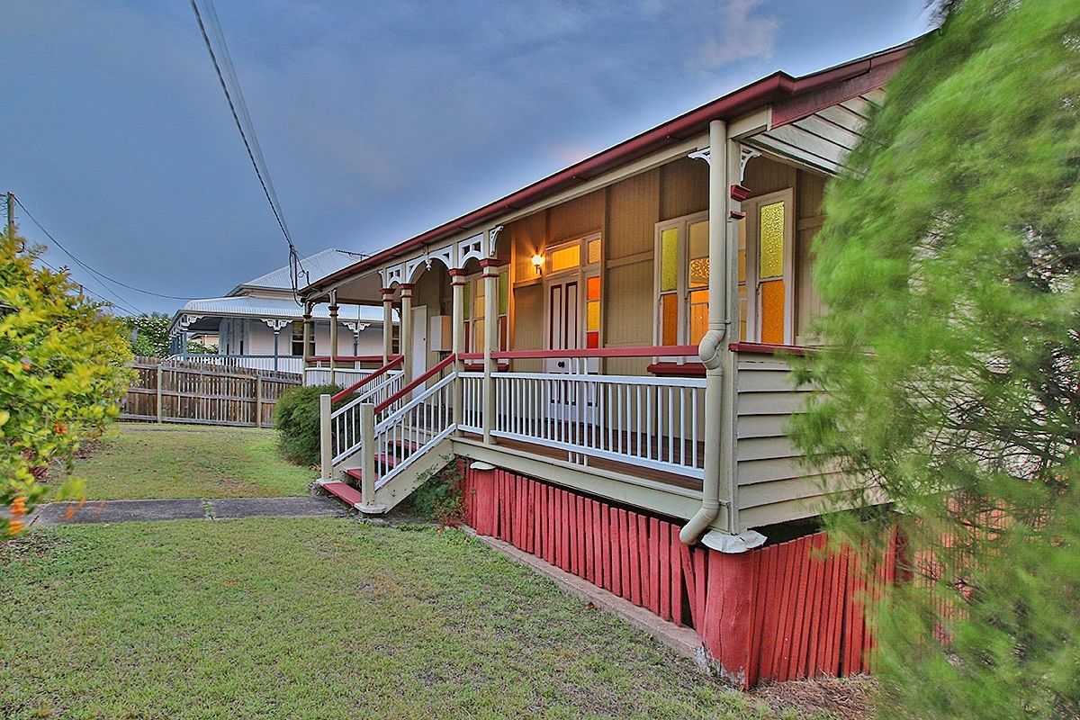 24 Pine Mountain Road, North Ipswich, QLD 4305
