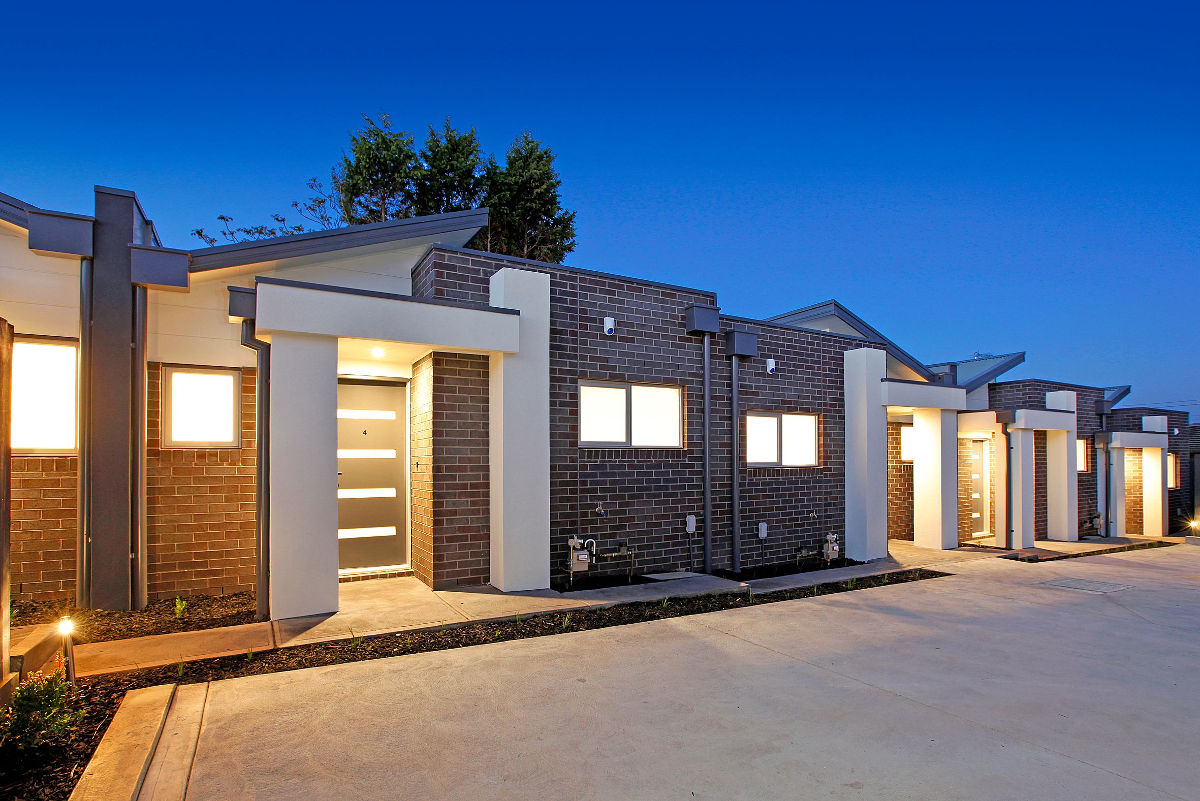 4/97-99 Whitelaw Street, Reservoir, VIC 3073