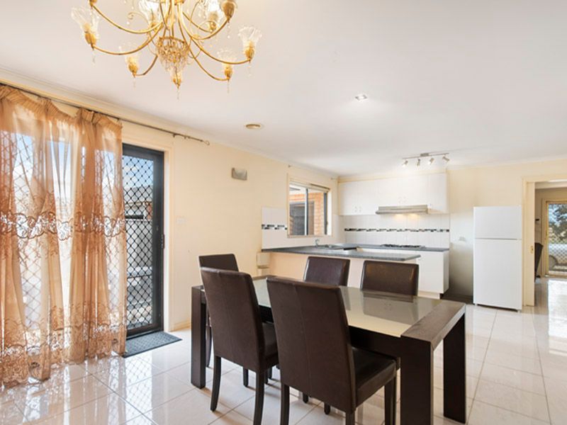 88 Black Night Way, Kurunjang, VIC 3337