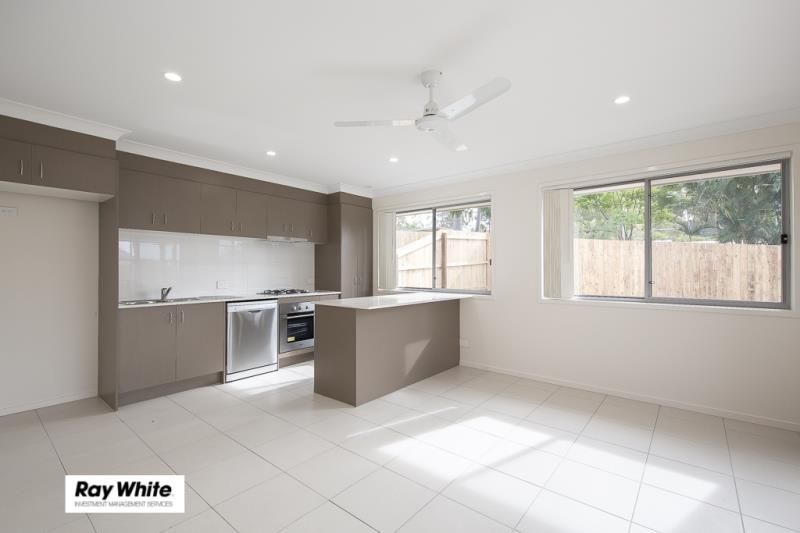 5b Chandon Court, Hillcrest, QLD 4118