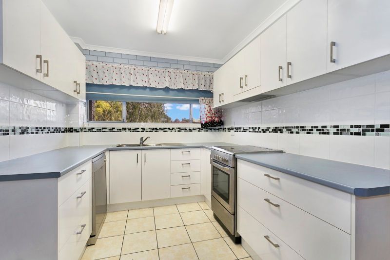 14 Gray Avenue, Corinda QLD 4075