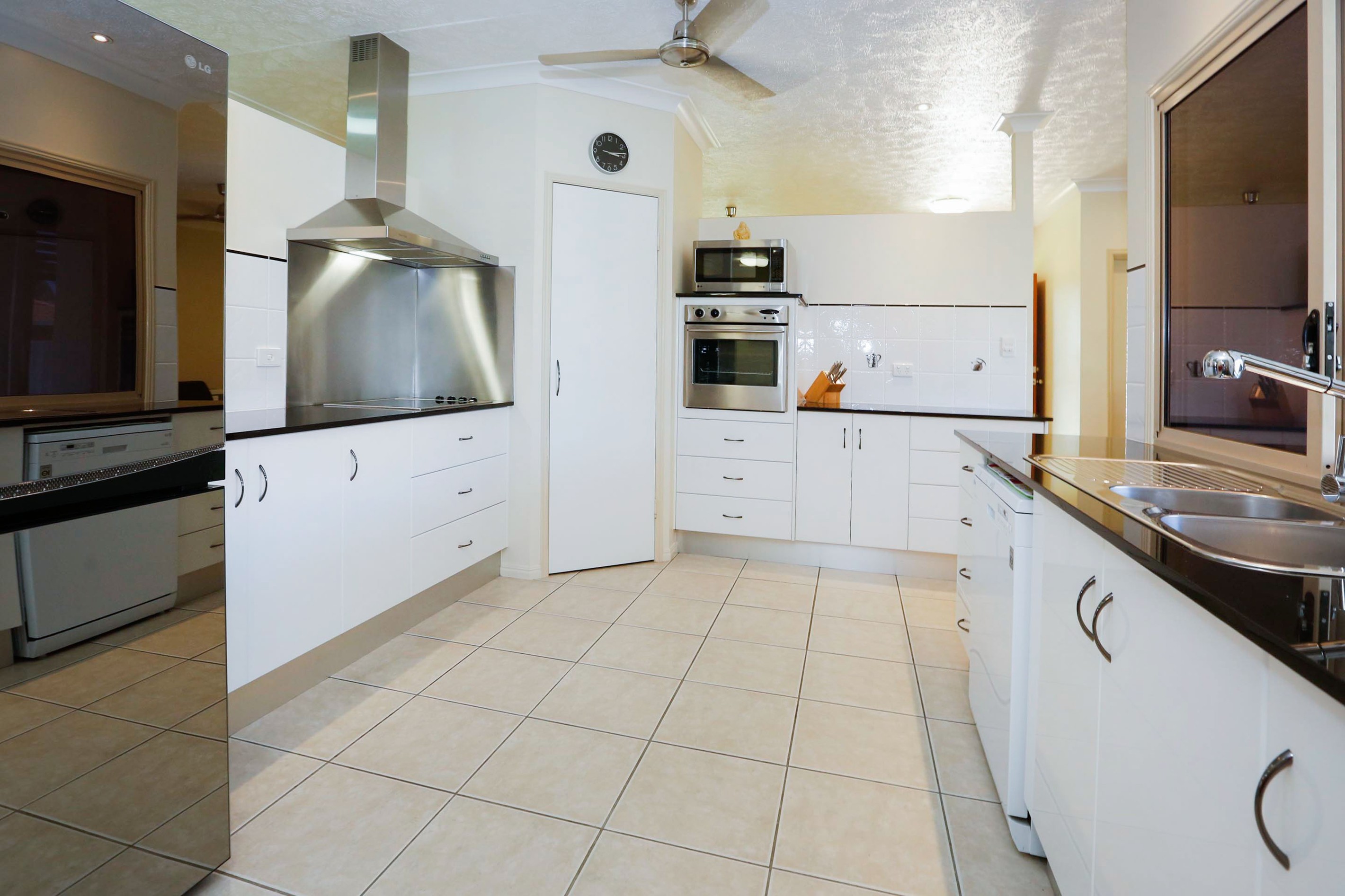 15 Lakeshore Circuit, Idalia, QLD 4811