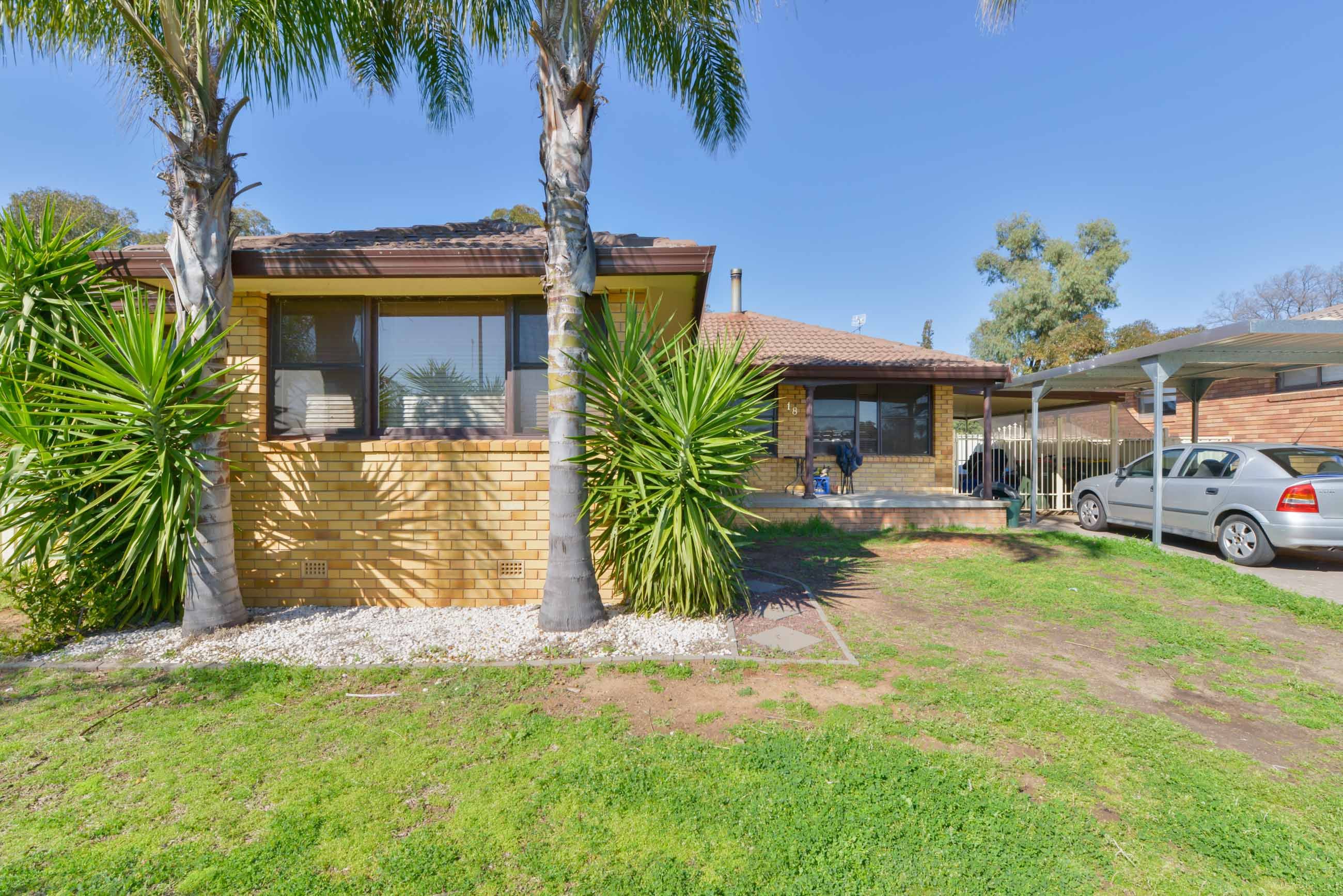 18 Waree Drive, Tamworth NSW 2340