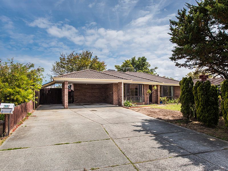 32 Frome Way, Cooloongup, WA 6168