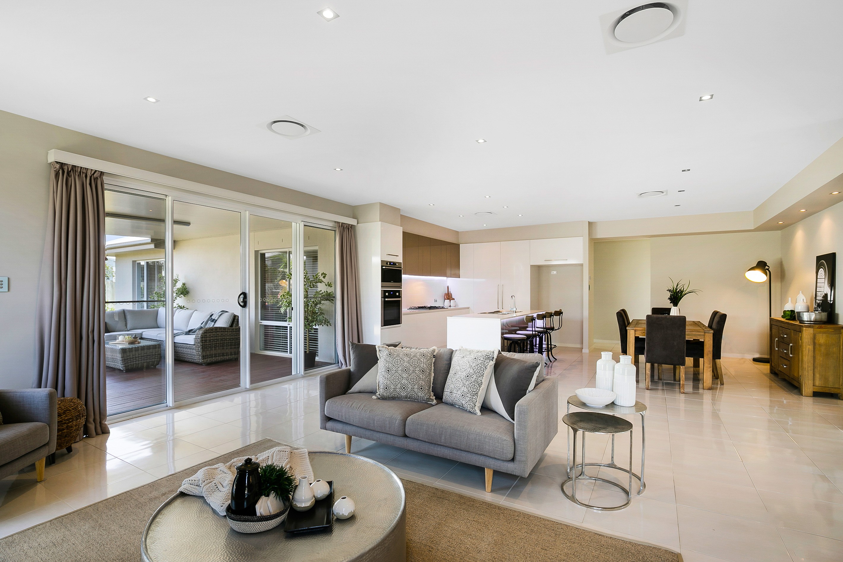 18 Beardsworth Court, Middle Ridge, QLD 4350